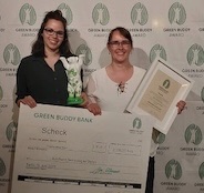 Rubitherm's Anne N. and Esther Kieseritzky accept the Green Buddy Award